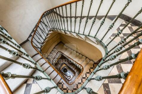 Stately penthouse in Centro Mahon