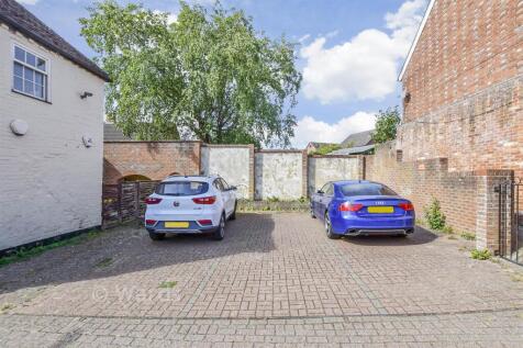 Driveway/Parking