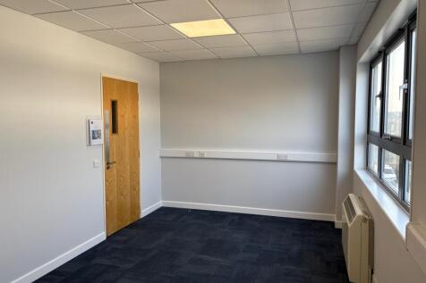 11J to let