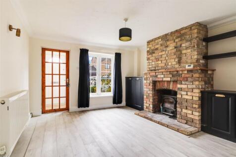 Living / Dining Room (2)