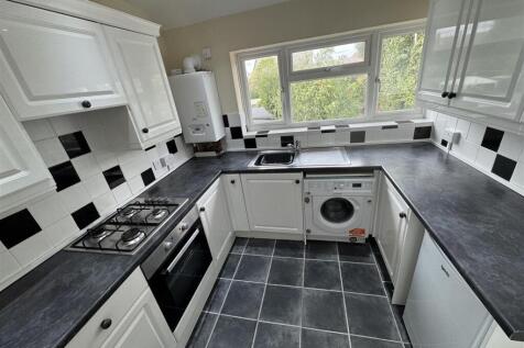 Roberts Road, Basildon photo 5