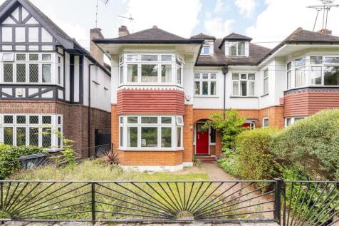 Mapperley Drive, IG8