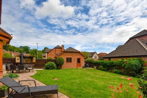 7 Hellier Drive-4.jpg