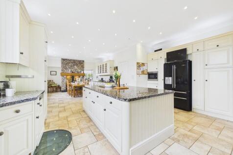 Kitchen-Dining Ro...