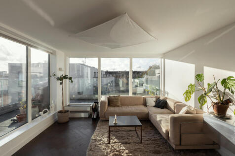 323022 - RF-SPURSTOWE-TERRACE-05.jpg