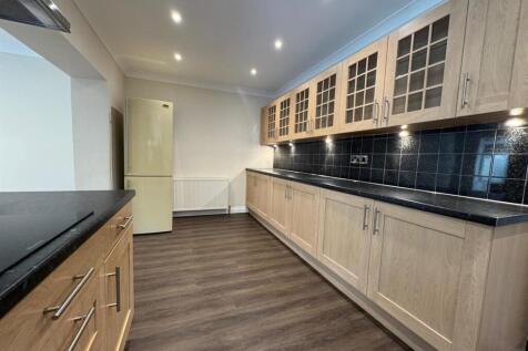 Springs Lane, Ilkley, LS29 photo 3