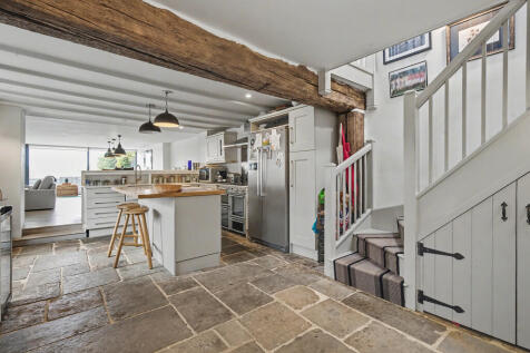 Kitchen - Angle 1