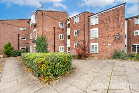 Redditch, B98 - property photo