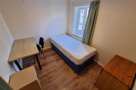 17 Gundry Close, Leamington Spa photo 5