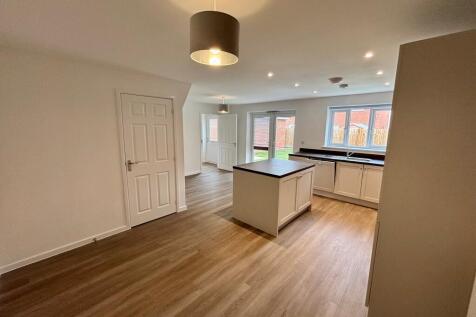Violet Street, Lakenheath, Brandon photo 5