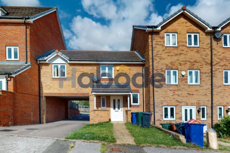 2 Bedroom Terraced in S74 9ND
