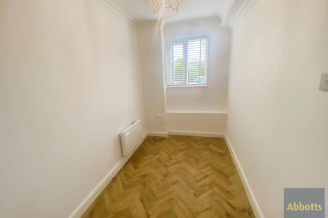Waterville Drive, Vange photo 5