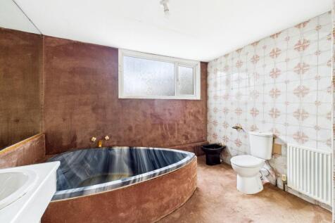 CAM05192G0-PR0174-STILL004