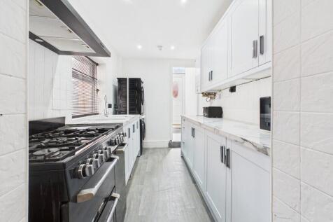 1-bed house on Chandos Street, Gateshead, £595/mo