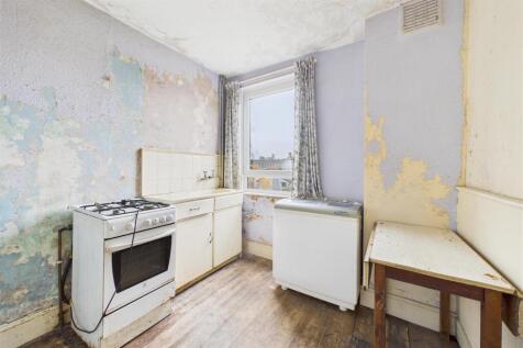 24 Somerset Terrace, Windmill Hill, Bristol BS3 4L