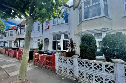 Furnished Studio to Rent ¿ Caithness Road, Mitc