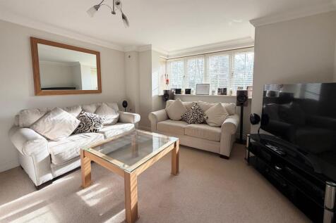 Chandlers Ford photo 4