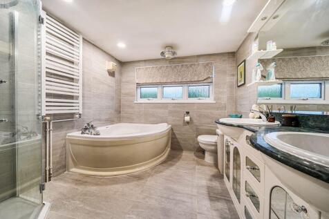 Bedroom One En-Suite