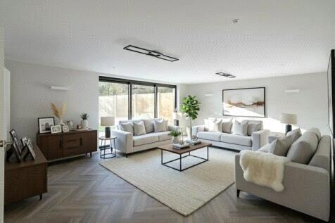 Reception Rooom