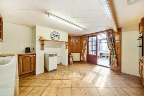 2nd view KITCHEN BREAKFAST.jpg