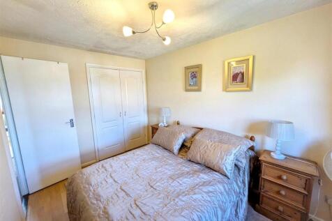 Bedroom 1a new.jpg