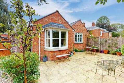 Hare Hutch Sutton Road Rear Elevation 2021.jpg