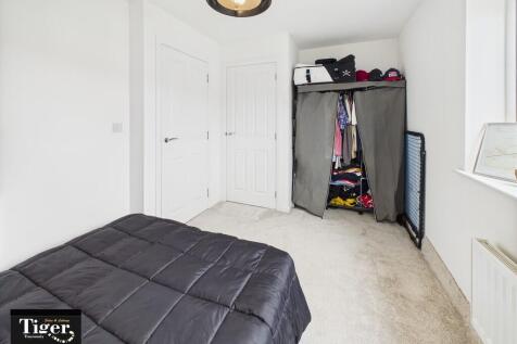 CAM02176G0-PR0684...