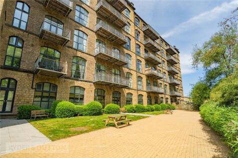 Huddersfield, HD7 - property photo