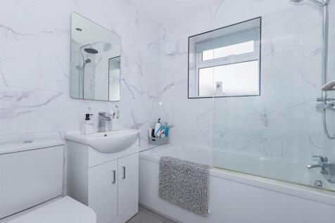 West Onslow Close_1.jpg