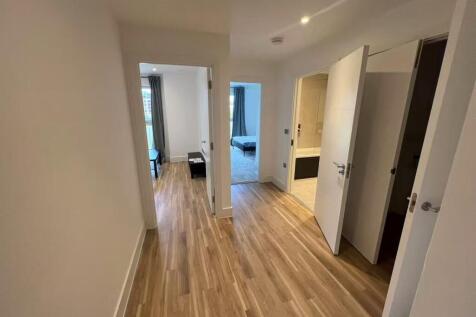 Watsonia Court, Westray Drive NW9 photo 4