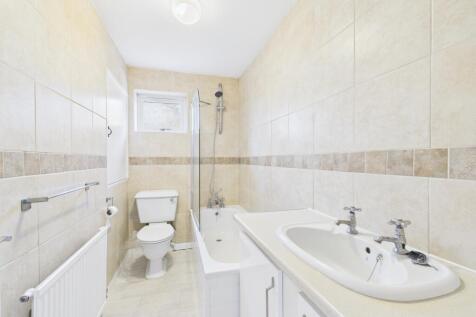 CAM02023G0-PR0180-STILL002