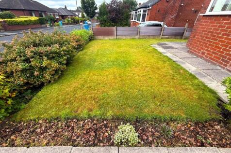 Front Garden.jpeg