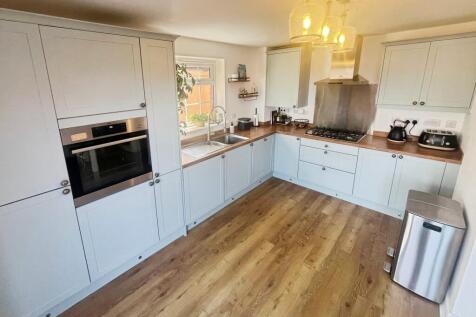 Cwrt Carver, Cwmbran photo 4
