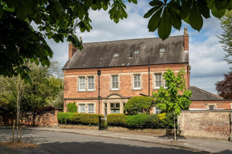 2 Gladstone House...