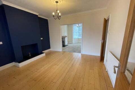 Kettering Road, NN14 photo 3