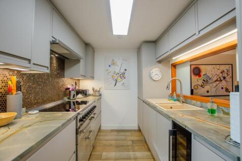 To Book A Viewing Call TPS Lostwithiel on 01208 87