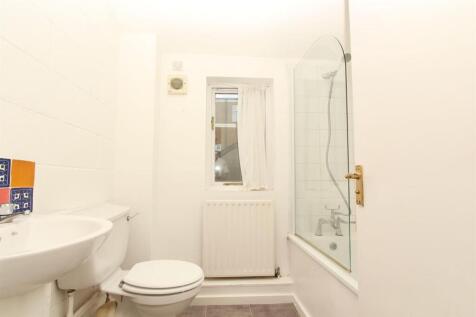 Manley Court, N16