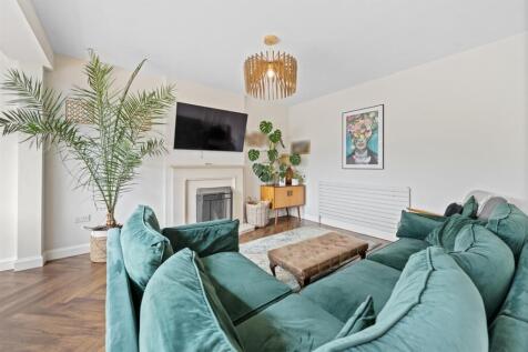 Kitchen/Dining/Living Room