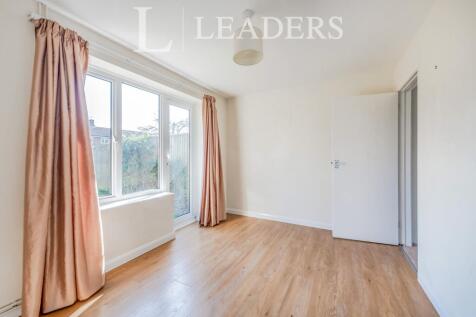 Hare Lane, Crawley, RH11 photo 4