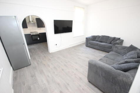 4-bed terraced on Alderson Road, Liverpool, £650/mo