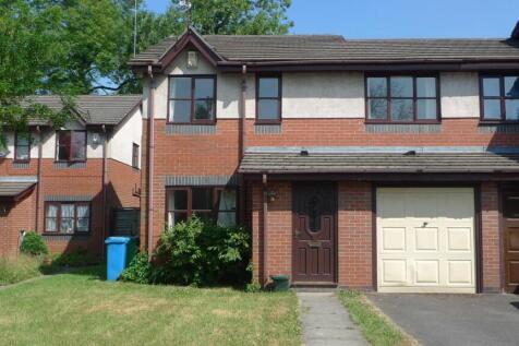 3-bed house on Greton Close, Longsight, £135pppw, £585/mo
