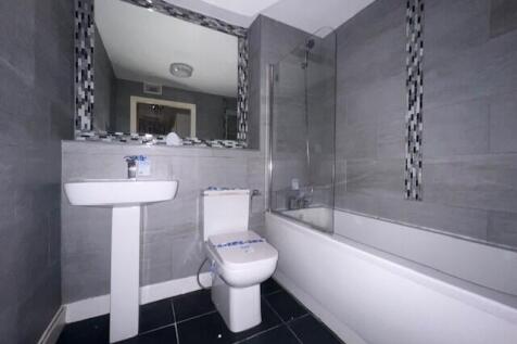 Bathroom T202610021553.jpg