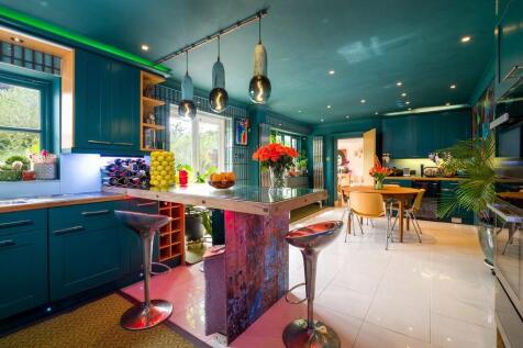 1440px_1 The Ceda...