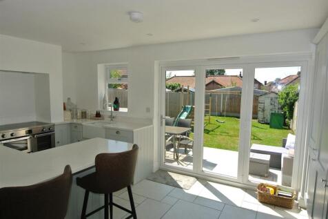 Kitchen Breakfast Room.JPG