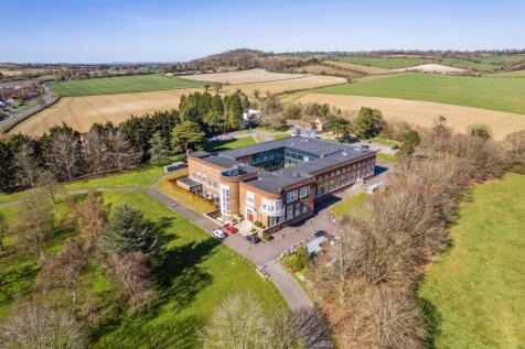 High Wycombe, HP14 - property photo