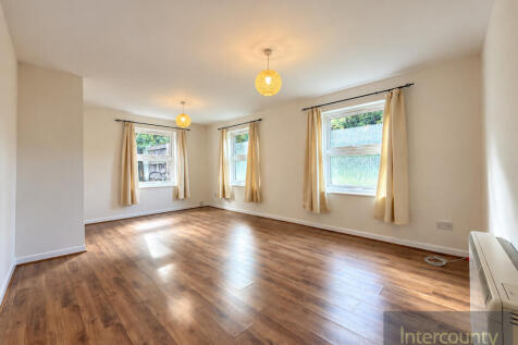 Cavendish Court, Radwinter Road, Saffron Walden, Essex, CB11 photo 3