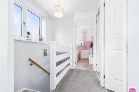 Toulmin Drive, Swadlincote (23).jpg