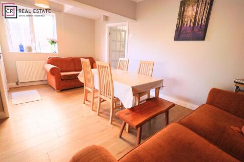 LOUNGE/DINER