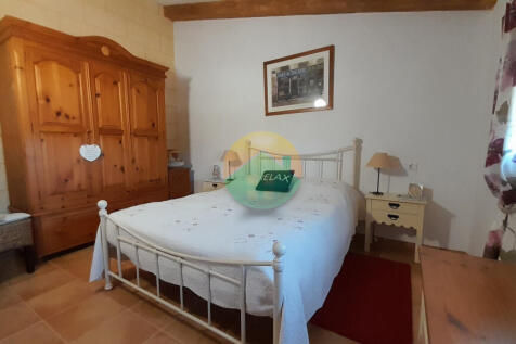 3 Bedroom Semi-Detached For Sale-PIN21-17