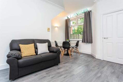 22 Rusholme Grove-12.jpg